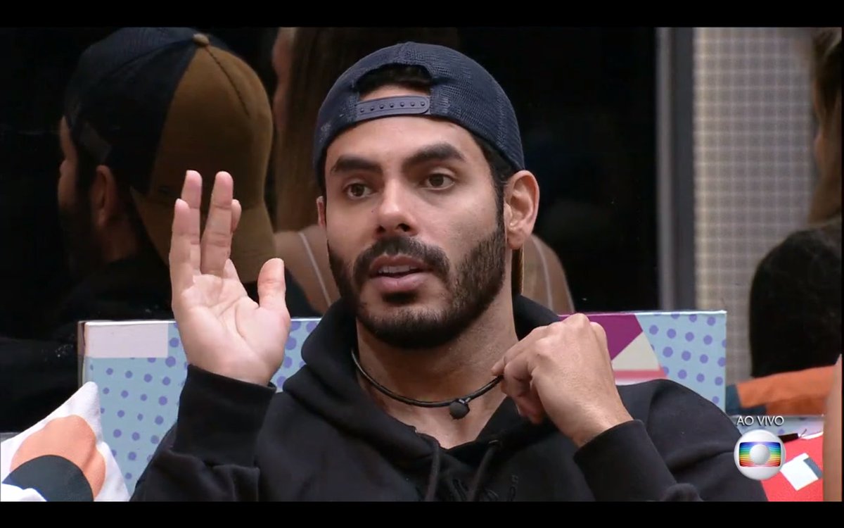 "Eu fiz umas gotinhas." (Caio)

HAHAHAHAHAHAHHAHAHAHAHA O X-9 JÁ SE ENTREGA. MAS ELE TAVA MELHOR QUE GIL E JULIETTE.  #BBB21