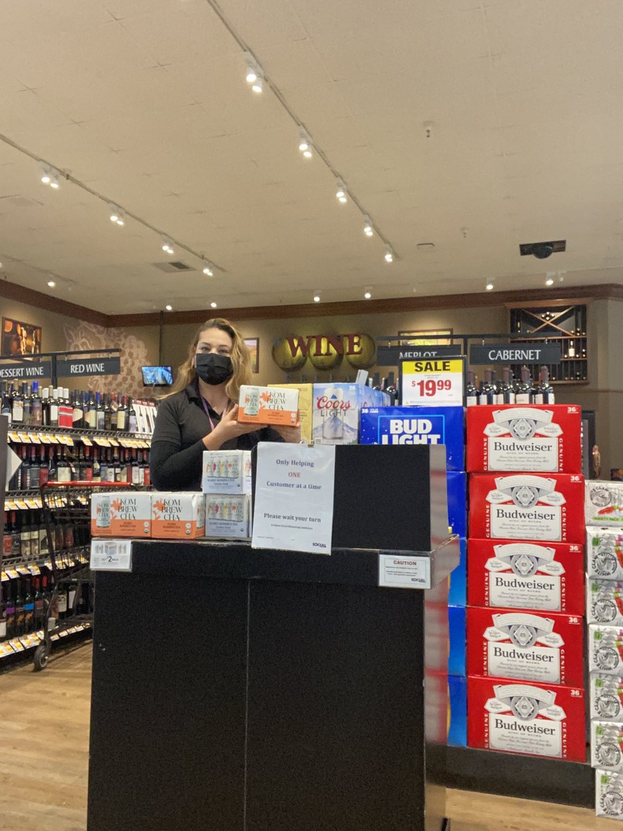 NancyG_81's tweet photo. #kombrewcha #anheuserbusch #staterbros #socialsampling @kombrewcha @anheuser-busch @socialsampling @staterbrosmarkets 
@kombrewcha @anheuserbusch @socialsampling @staterbros https://t.co/HqvNa1zjRo