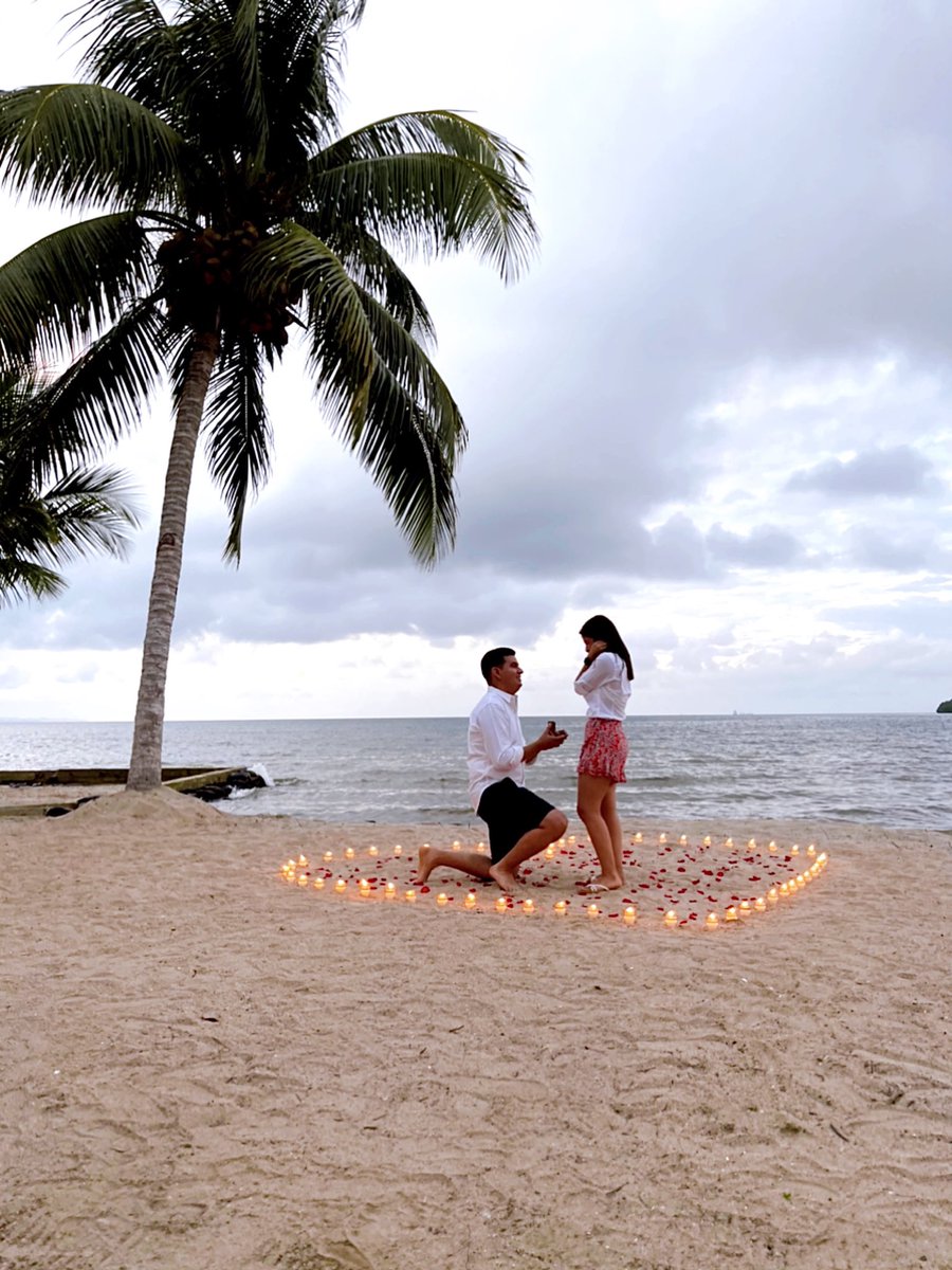 kathycruzz7's tweet image. Cómo siempre, siendo más de lo que soñaba. ♥️😍💍👩‍❤️‍👨