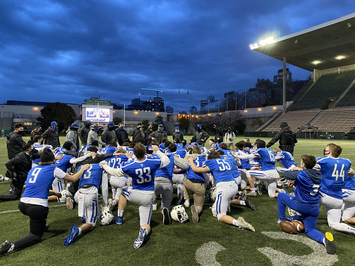 seaprepsports's tweet photo. 🔷🔷🔷🔷🔷

One to remember.

#rollPrep https://t.co/ayUxkdKQdQ