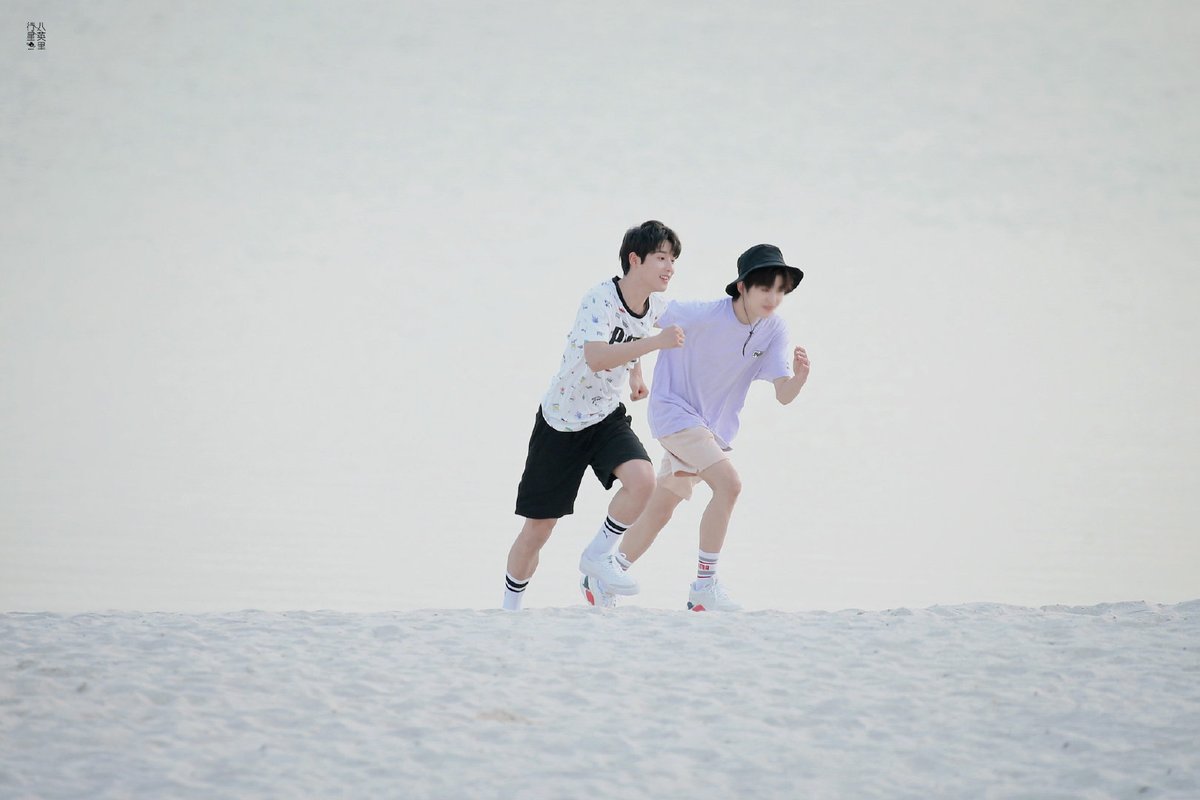 All In Twitterren Cr 行星八英里 吴宇恒和朋友一起拍广告啦 吴宇恒 Wuyuheng 米卡 Mika 井汲大翔 Hiroto 创造营21 Chuang21