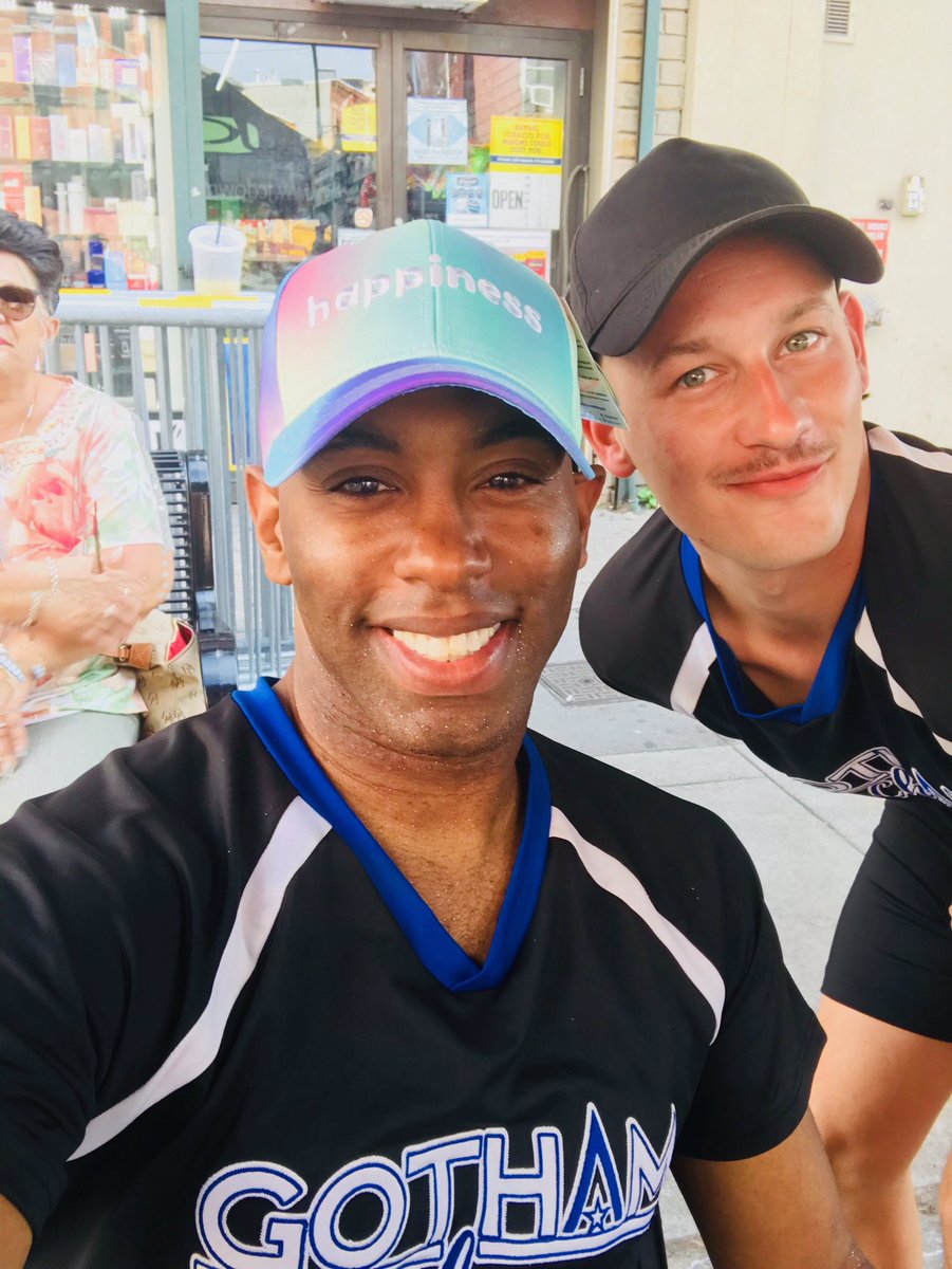 GothamCheer's tweet photo. #FlashbackFriday 🖤 It’s gonna be a sunny weekend! 🌞☀️😎 Wishing all our Gotham friends in NYC, New Jersey and beyond a HAPPY &amp; GLORIOUS weekend. 

#FunandSun #tbt #jcpride #jcloudandproud #gothamcheer #nyc #jerseycity #gaypride #lgbtq #diversity #cheerleaders #loudandproud https://t.co/e3l5WBTsM0