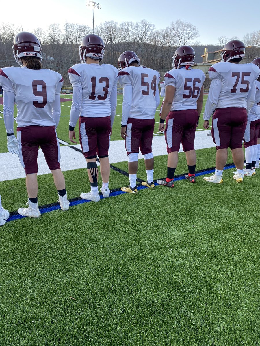 KHSTigerNation's tweet photo. Varsity  Football plays O’Neil in less than 5. 

Our team is honoring their teammate &amp; friend, Ray Ray Robinson, who was taken too soon, by wearing black tape on their left wrist. ♥️ 🏈 🐯 

#LLRR #FootballIsFamily #TigerPride https://t.co/GvC1aj5jcy
