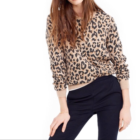 thechicbirdie's tweet photo. So good I had to share! Check out all the items I'm loving on @Poshmarkapp #poshmark #fashion #style #shopmycloset #aritzia #bcbgmaxazria #jcrew: https://t.co/IwvK8wsXIK https://t.co/jy8NkVcvpE