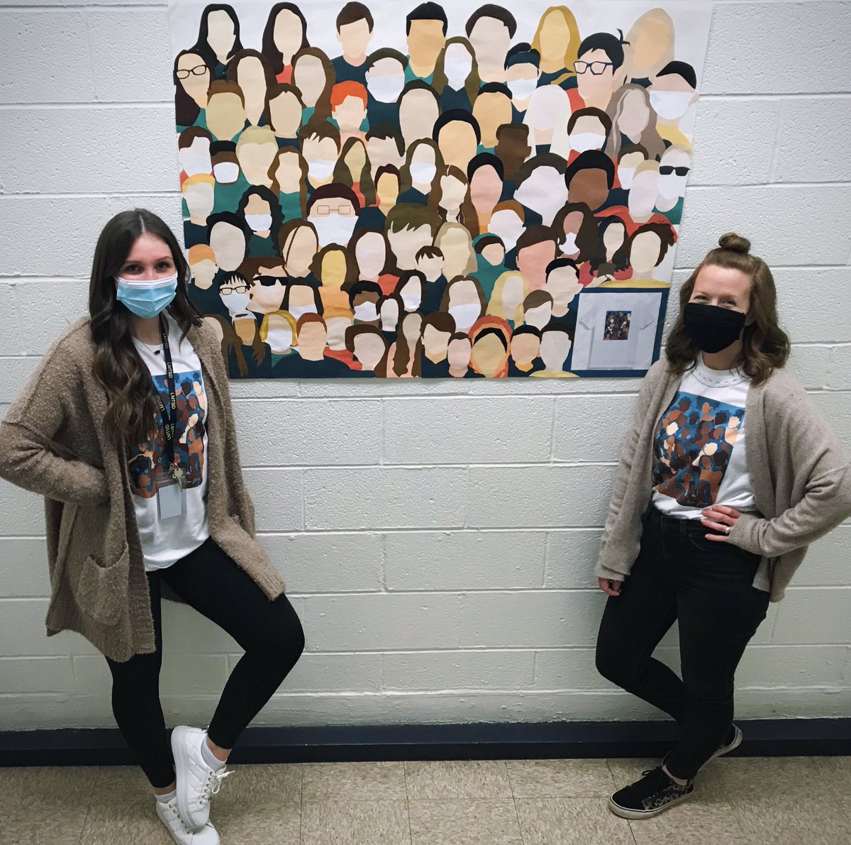 JollyArtLM's tweet photo. Our @LMTSD_MAS artists are INCREDIBLE! 7th &amp; 8th grade looked at the amazing @reynasnoriega &amp; created their own portrait using @GoogleDrawing 💻 We fell in love w/Reyna’s @OldNavy #ProjectWE #BlackHistoryMonth t-shirt design &amp; message! Thank you for inspiring us Reyna! 💙 https://t.co/QQr1Lh5XPX
