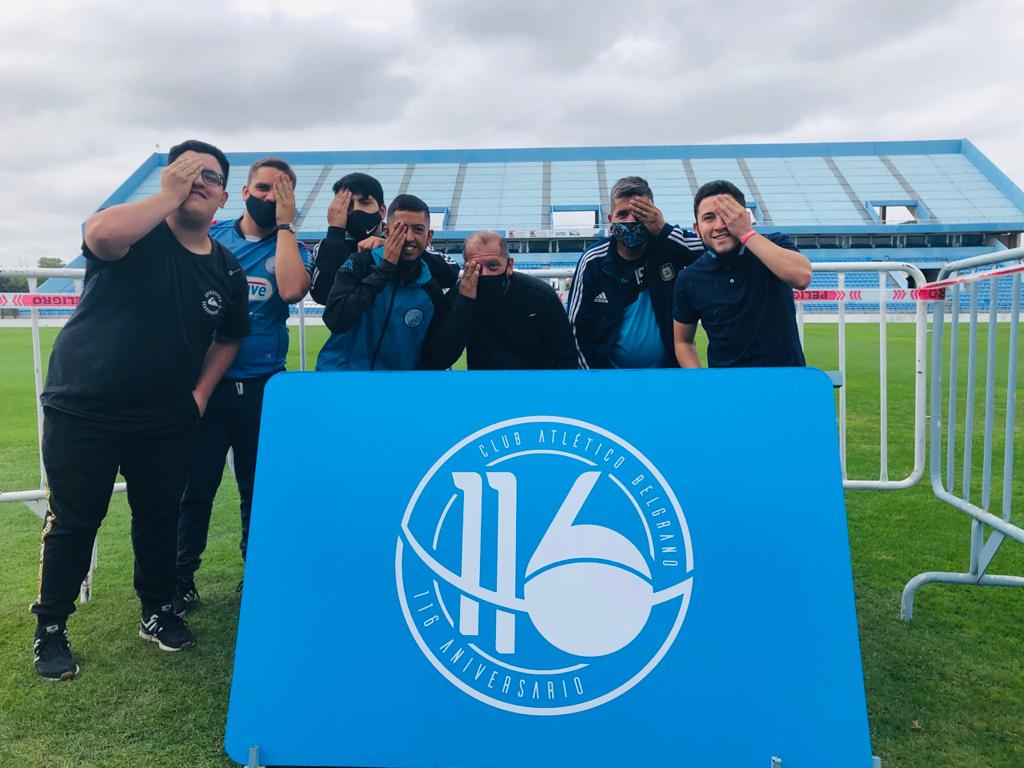 IvanAlfaroo's tweet photo. @Belgrano @RepDeAlberdi #116AñosBelgrano arrancando el día en el Julio Cesar Villagra! No hay mejor forma! https://t.co/wPif1FnMnv