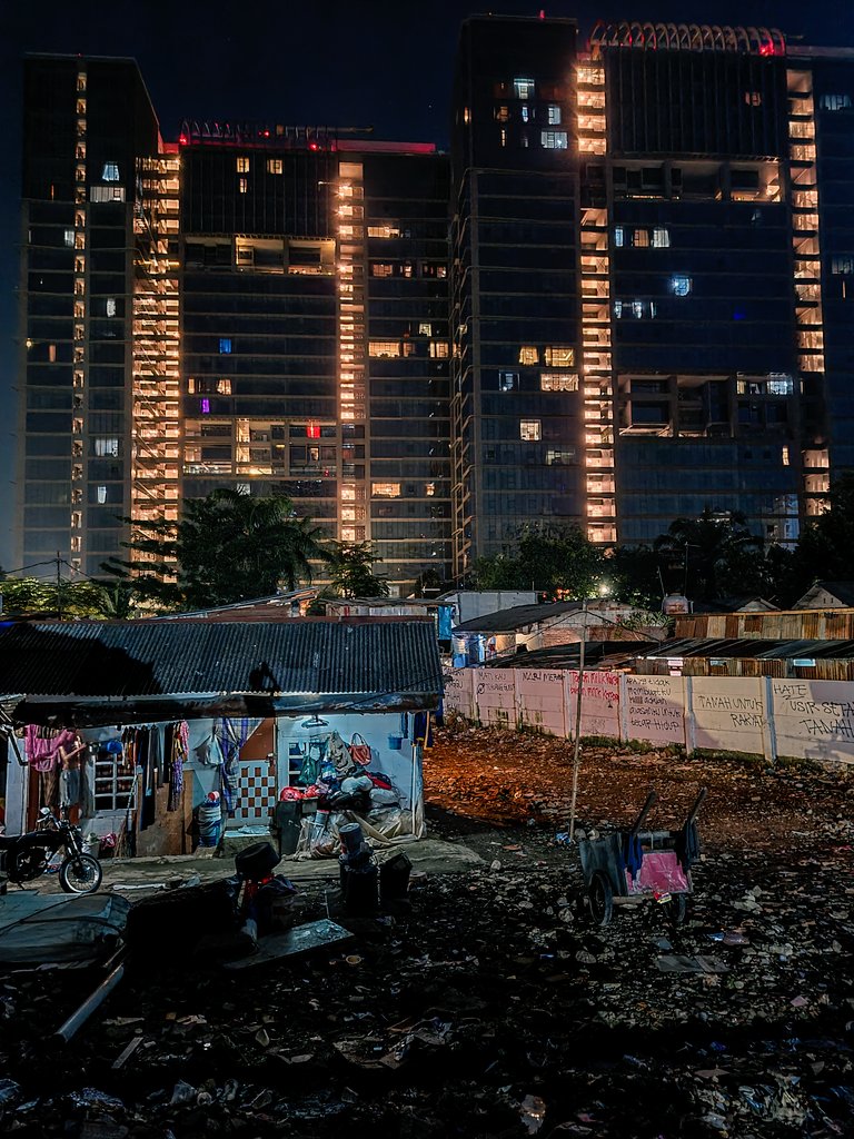 Jakarta subuh buat warga pancoran