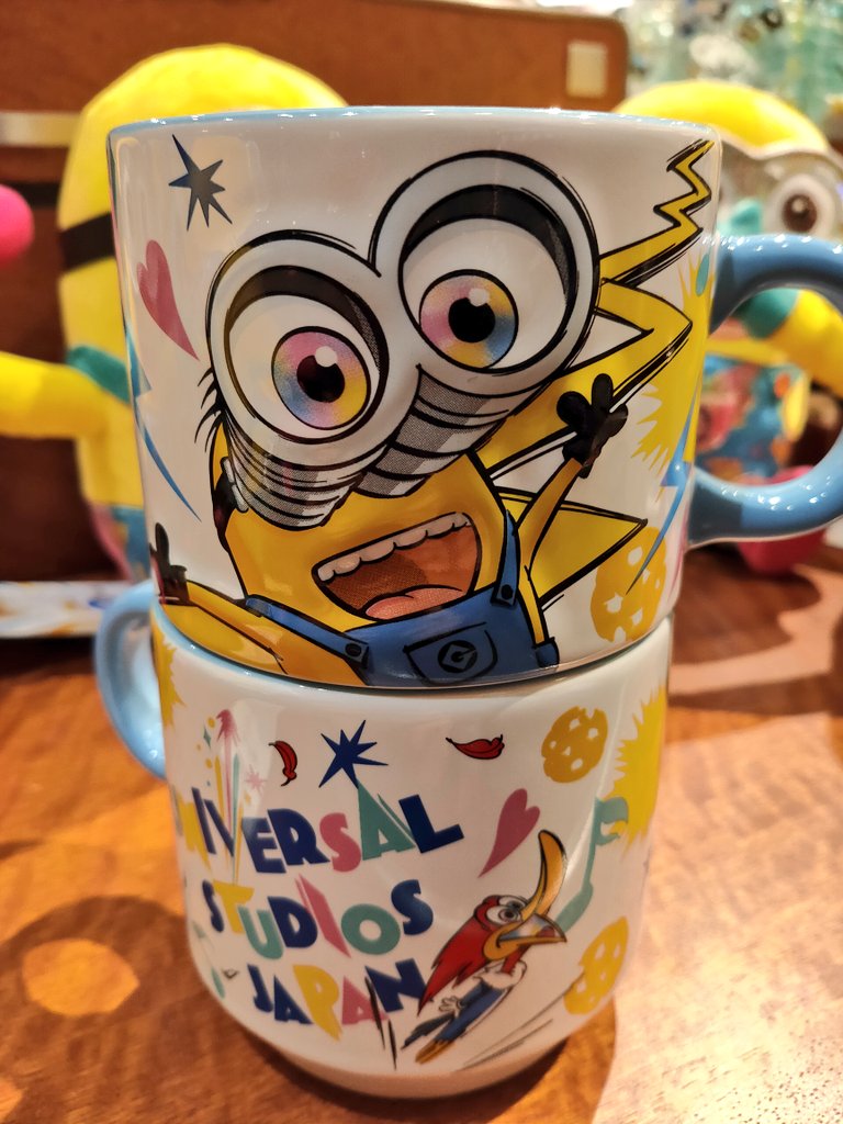 にゃお子 Usj New 周年 No Limit マグカップ 300ml 1500円 各キャラの後ろ側にはそれぞれデザイン違いのウッディーがいる クッキー に頭突っ込んでるウッディー可愛い 電子レンジ 食洗機 オーブン使用可能 スタッキングできて収納に便利