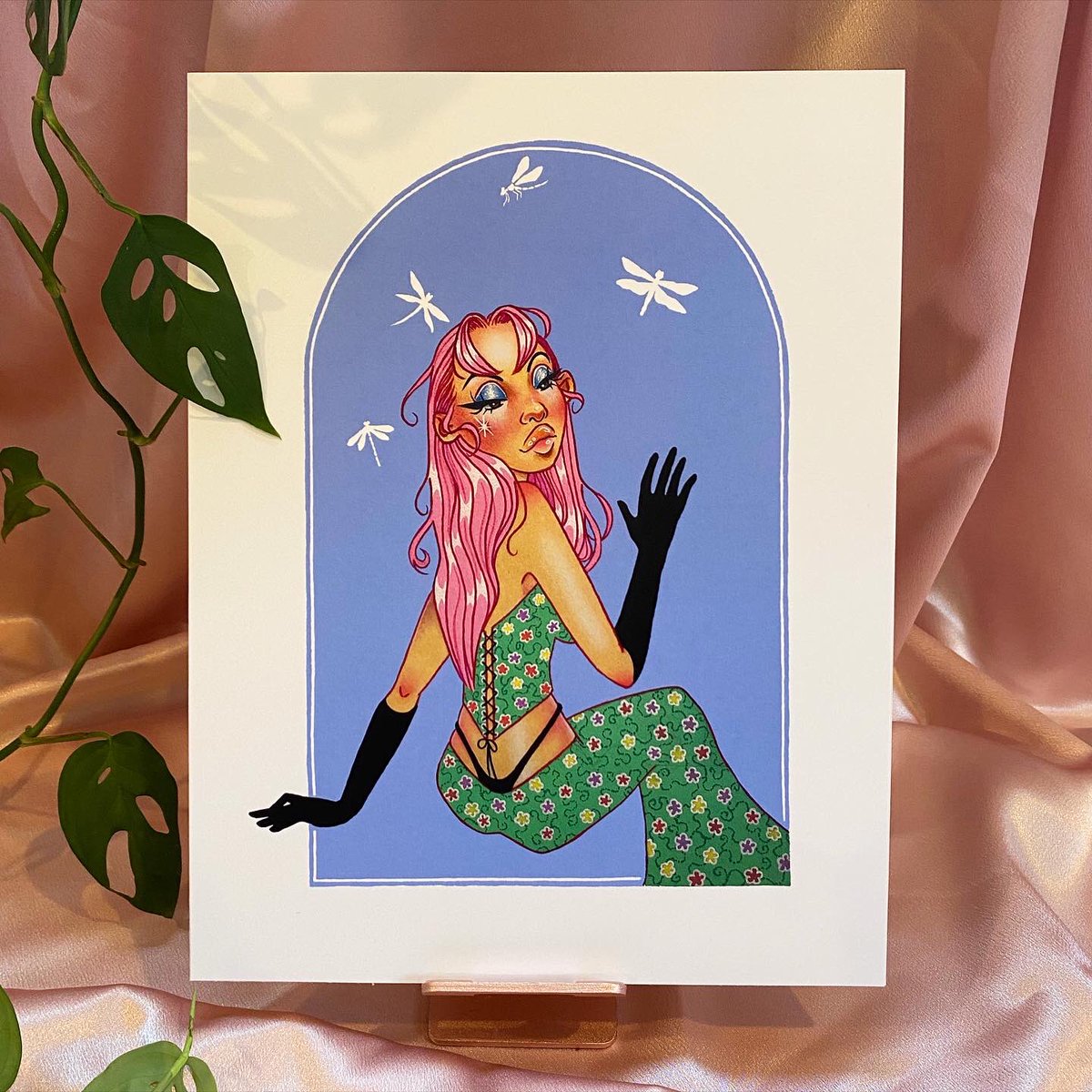 ayellaaaa's tweet photo. hi🧚🏽‍♀️just dropped my first collection of prints ! if you’re interested please dm me ! each print is $30 with free shipping and measures 7.5x10”💗payments methods- Cashapp, Venmo, PayPal or Facebook pay💫follow my IG for more art ! @ heavenlydreadful or tik tok @ heavenlydr3adful https://t.co/cuczqbQzk8