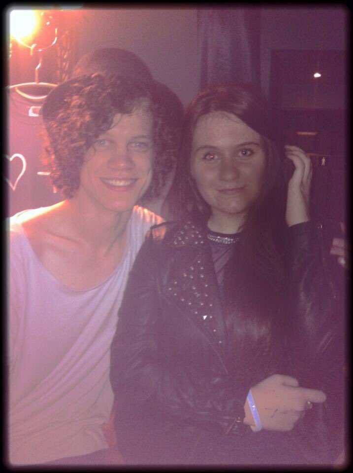 ierohub's tweet photo. @jamiesmouth get on me bad editing skills, hahahaha upload your was a million years ago, scousers on tour lad https://t.co/e16HwAYbHO