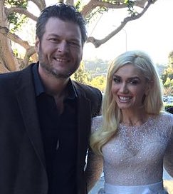 forgwenandblake's tweet photo. This soft pink blushing glowing look  reminds me so much of season 9 &amp; how I picture her on their big day 🥰 https://t.co/3abQvjf84f