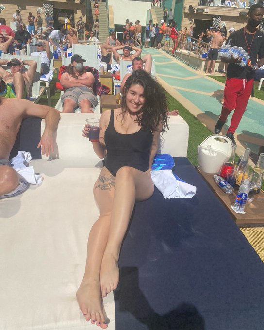 I got pretty feet https://t.co/k05YoS1sjq<a href="/tag/lingerie"class="tags"><span>#lingerie</span></a><a href="/tag/egyptian"class="tags"><span>#egyptian</span></a><a href="/tag/arab"class="tags"><span>#arab</span></a><a href="/tag/solo"class="tags"><span>#solo</span></a><a href="/tag/hijab"class="tags"><span>#hijab</span></a><a href="/tag/onlyf"class="tags"><span>#onlyf</span></a>