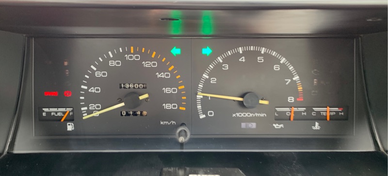 しろ 頭文字dでよく見るメーターw メーターだけで5リツイート来たら猛者 Ae86