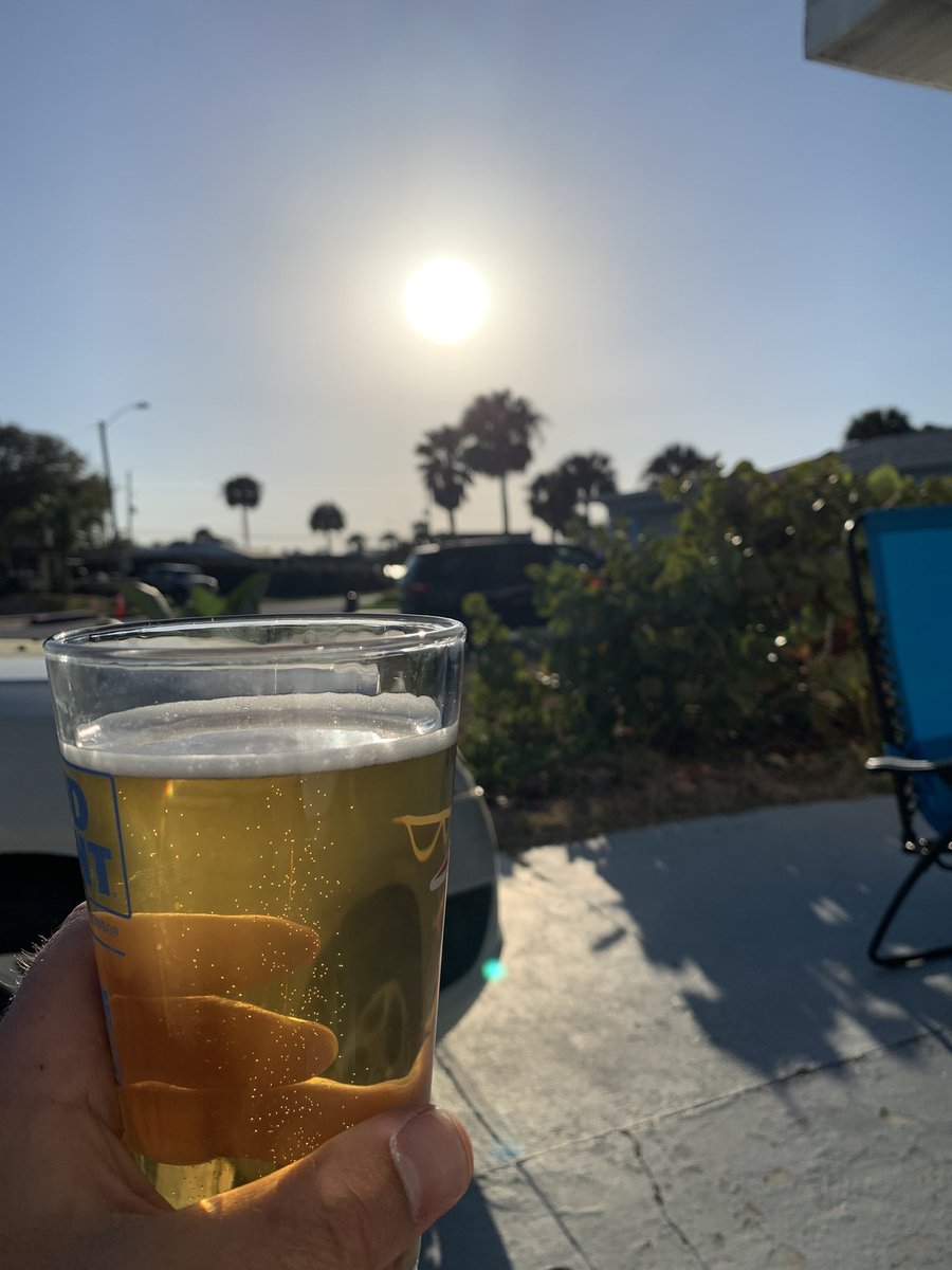 JuddMaxwel's tweet photo. Soaking up the last day of my pandemic escape! https://t.co/3TaaYtclv1