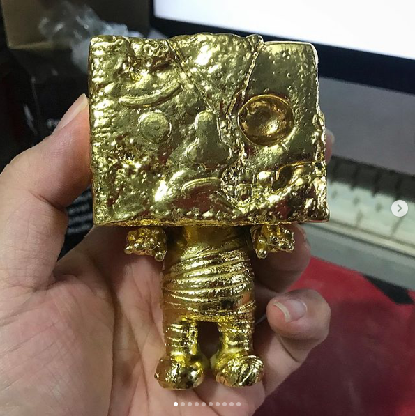 toysrevil's tweet photo. https://t.co/mFWR7Qpc4g
FOR SALE: 1 x TAU POK KING designed by #DEVILROBOTS X #DanielYu (Produced & made by #MightJaxx)
Price is US$65 shipped international / overseas (out of Singapore). Sold As-Is. https://t.co/ikahdjJ5SO