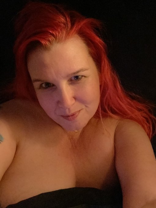 Goodnight my little boys. Sleep well in your cages. Tomorrow is the weekend and I for one have fun planned<a href="/tag/adultwork"class="tags"><span>#adultwork</span></a><a href="/tag/directchat"class="tags"><span>#directchat</span></a>