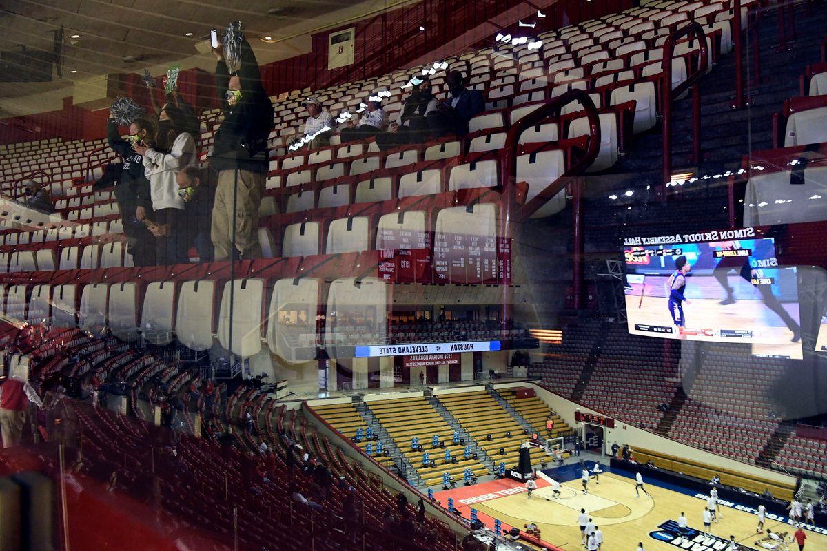 Sam Owens tweet media