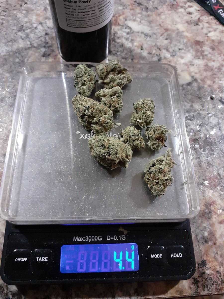19POSEY91's tweet photo. Getting ready to make some Cannabudder 💚 making cookies 🍪 pictures to come! #Mmemberville #CannabisCommunity #infused #StayLifted #RussianSnow #FridayHighDay https://t.co/ypBbwAfA5Y
