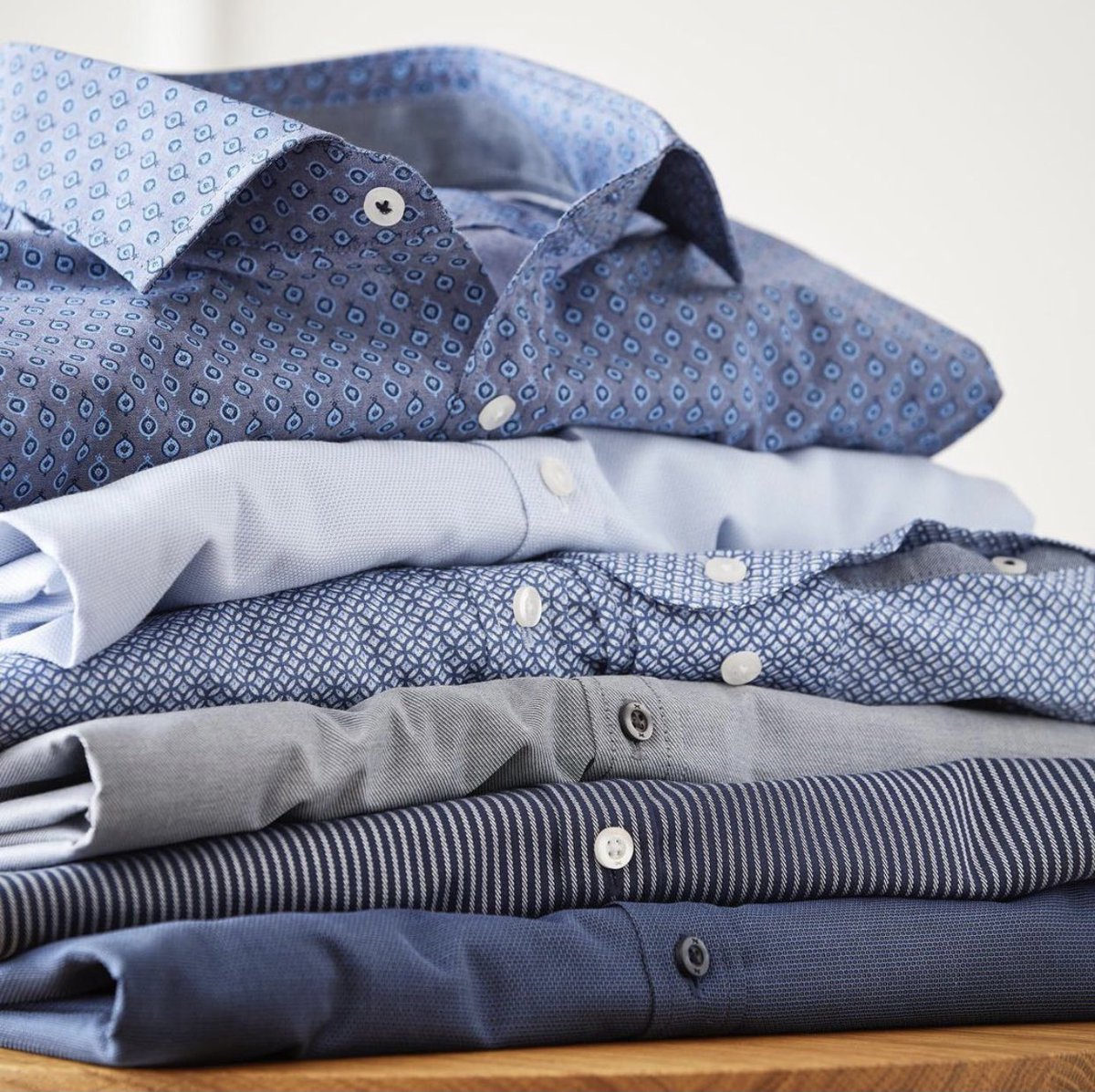 Find The 🅿️ERFECT #SHIRT At PERLUI 👔👕👞👖🧵🪡✂️