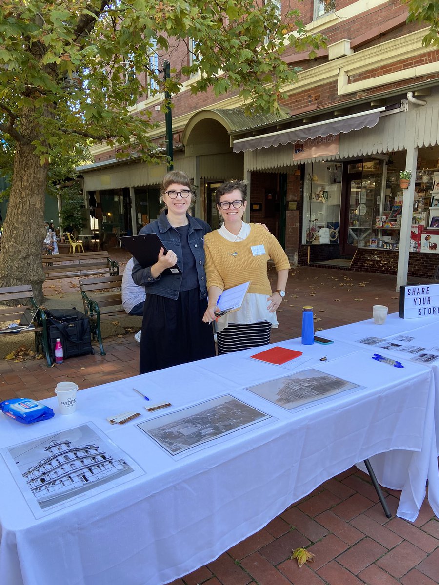 In beautiful historic Maling Rd, Canterbury today with <a href="/Boroondara/">City of Boroondara</a>! So great to be back chatting to community members in person ☺️🕵️‍♀️