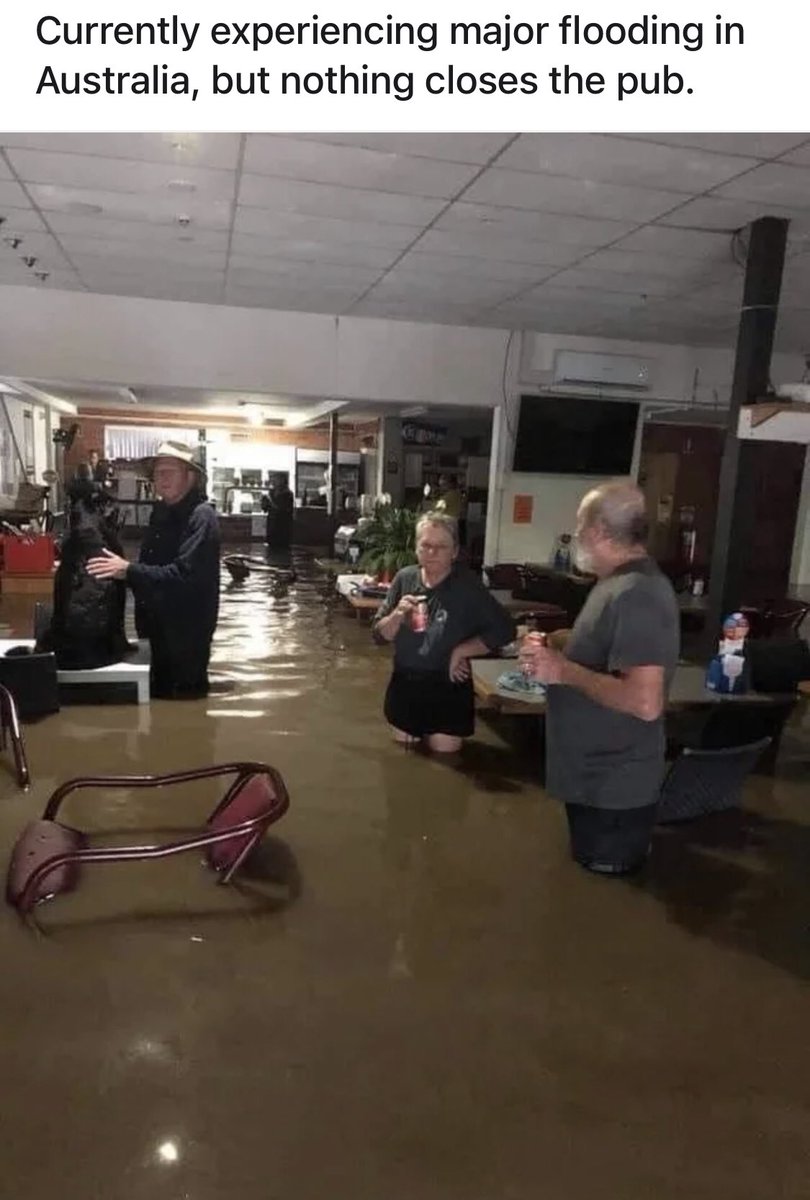 _richtr's tweet photo. More breaking news.

In Australia nothing closes the pub. https://t.co/YyzUrSIEyr