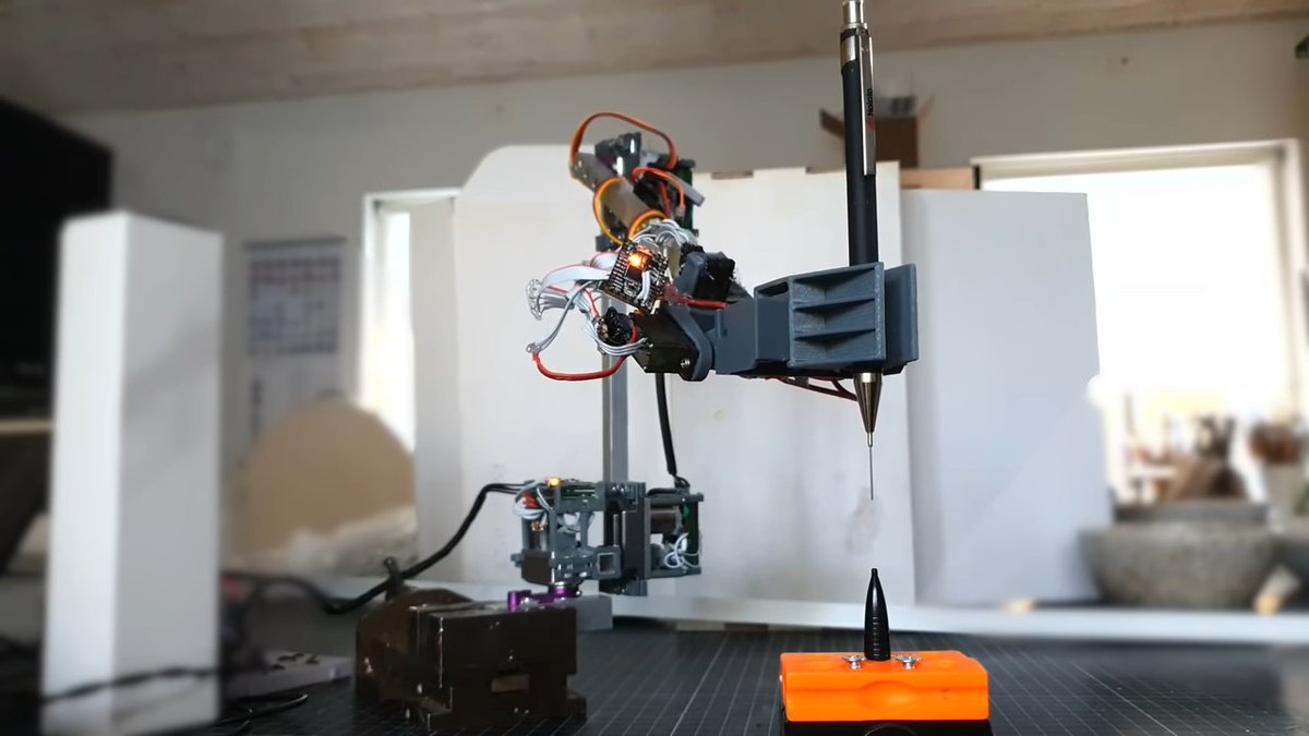 gzunigah's tweet image. Robot Arm Achieves Amazing Accuracy With Just Servos bit.ly/3vH3YBN #RobotsHacks #opticalencoder #robotarm