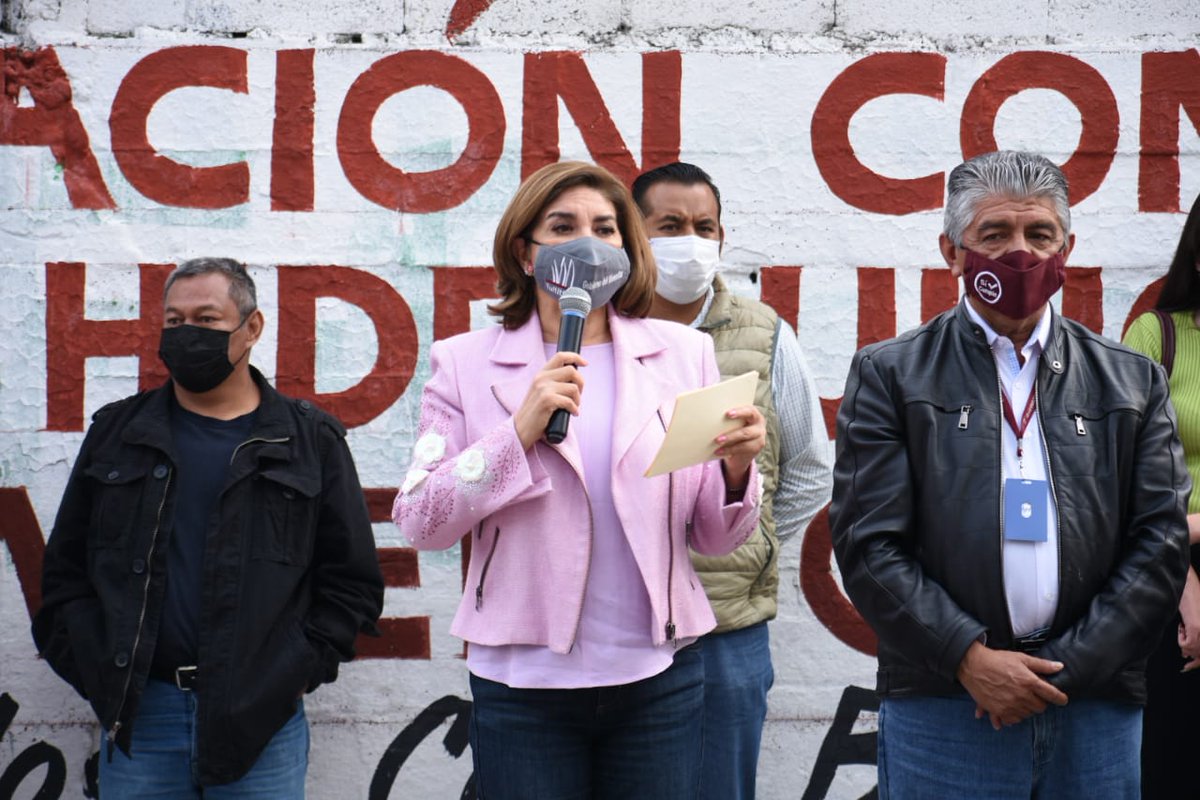 ElenaGarciaMtz_'s tweet photo. Gracias a la responsabilidad de las familias de Tultitlán y al manejo responsable de los recursos, se realizó la pavimentación de la Avenida Pensamientos que hoy entregamos a los vecinos de la zona oriente del municipio. https://t.co/109gWQ2h46