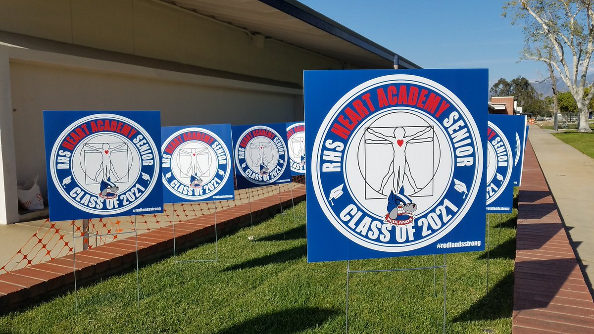 HeartRhs's tweet photo. Kicking off Spring Break @RedlandsHighSch passing out yard signs to the #HEARTAcademy #seniors!  Great to everyone!#distancelearning #CTE @RedlandsUSD @CRYROP #grabandgo #RHSClassof2021 #longblueline @rhs_terriers https://t.co/JQlhXn8ZjT