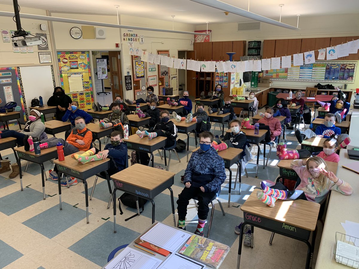 mrsdibi20's tweet photo. Rocked our socks today for World Down Syndrome Day! Such a great day celebrating our differences. Thanks @ginarome8 for organizing a great day!! #WDSD2021 #RockYourSocks https://t.co/tUDBu3YsAa