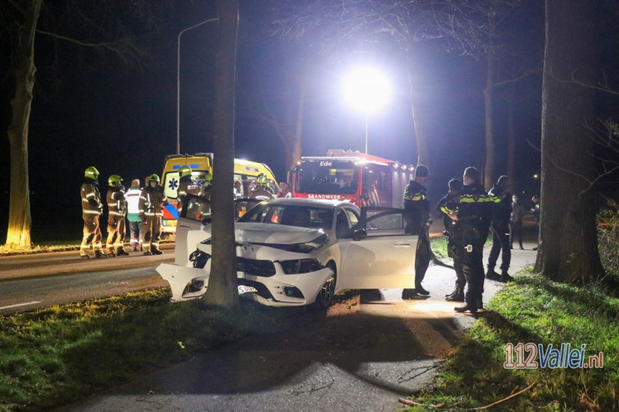 Traumahelikopter landt in #Ede na ernstig ongeval op de Kernhemseweg. 112Vallei.