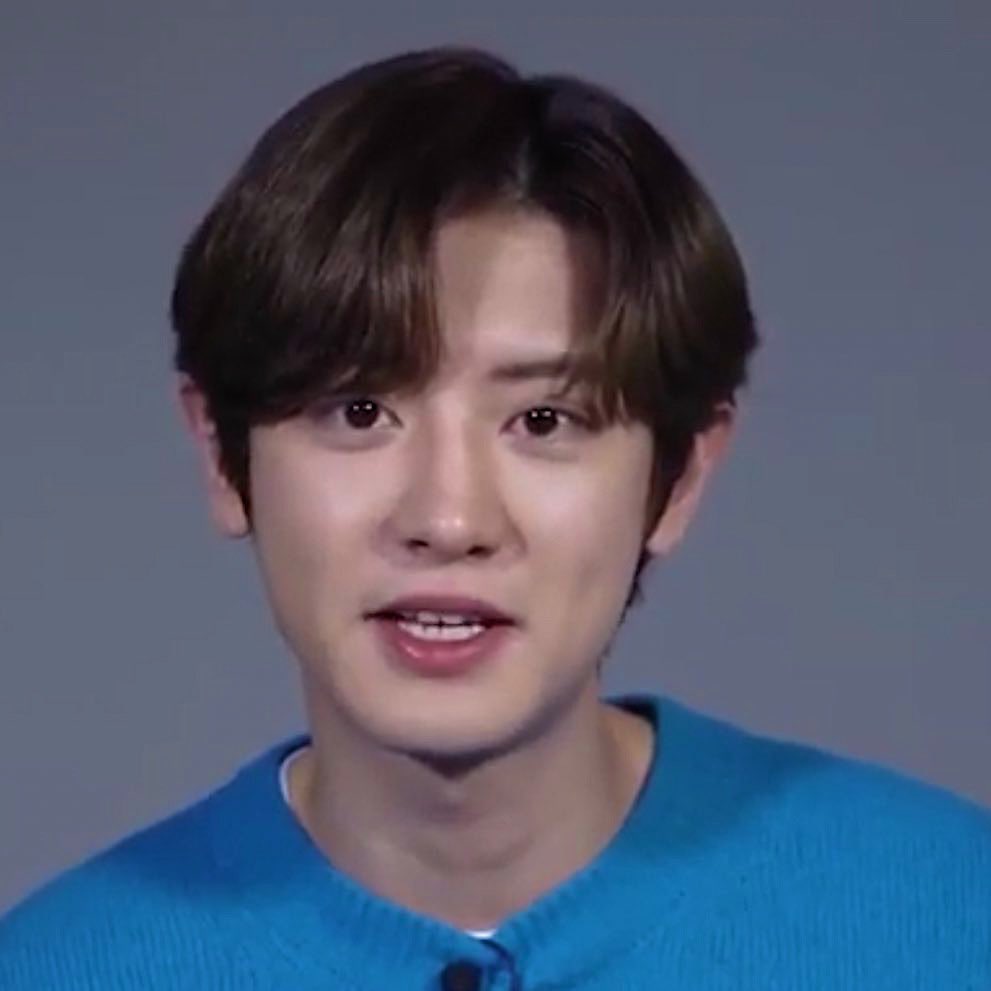 DailyPCY's tweet photo. pretty 💙 https://t.co/kzxDspfVuW
