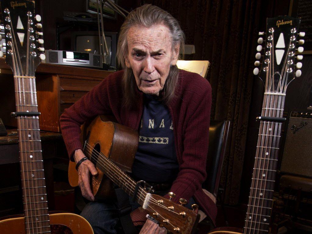 SCRAWLER Gordon Lightfoot vaccinated and anxious to get back on stage