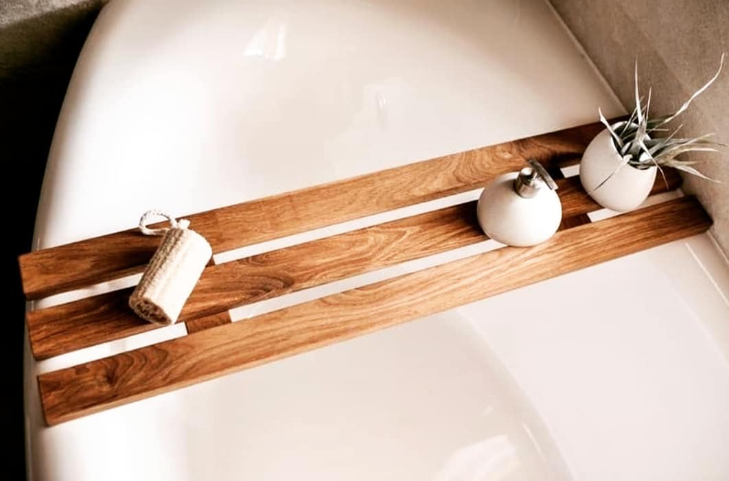 MaEnMedida's tweet photo. Descansa en tu bañera, te lo mereces.
Barnizado en color natural o al color que guste el cliente, medidas al tamaño de tu bañera.

Precio: $900

#bañera #bañosbonitos #descansaenpaz #madera #curiosidades #decoratuhogar #decoratucasa
https://t.co/PLLcsu8v9C https://t.co/7PxmS62Pnz