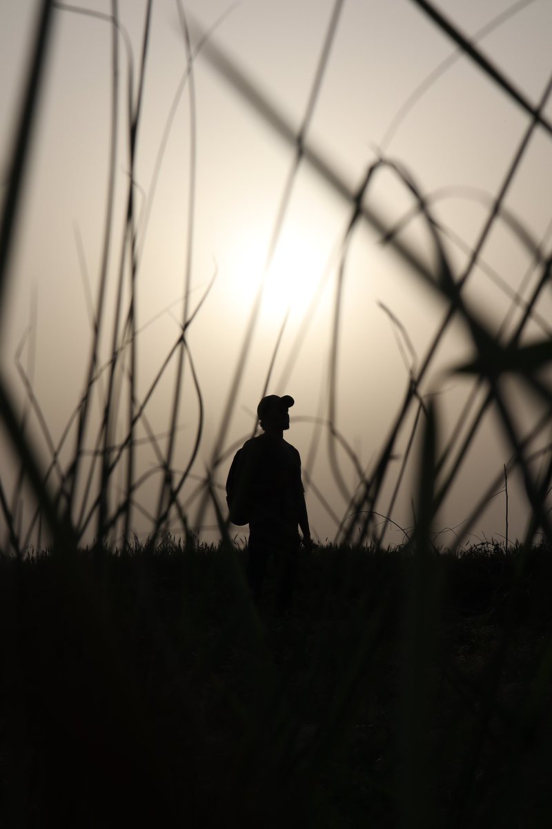 ShashiSanjay22's tweet photo. To find peace,
Sometimes you have to be willing to loose your connection with the people, places and things that create all the noise in you life.
📸 @faisaleqbal18
#Peace #innerpeace #quotes #quotesoftheday #PhotoOfTheDay #selflove #positivity #PositiveVibes
#Dusk #willness https://t.co/pjJ3MxOOzW