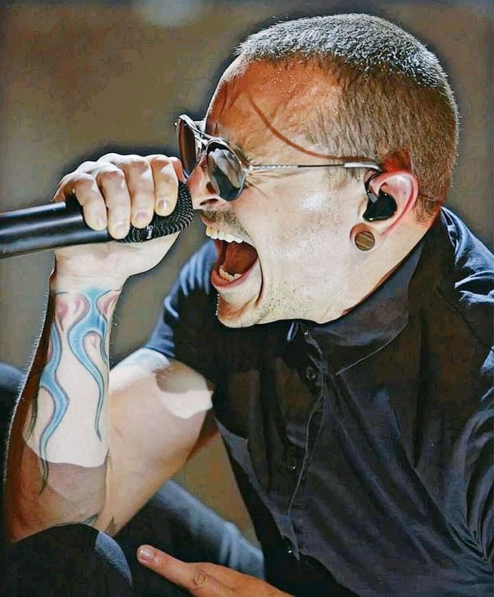 HAPPY BIRTHDAY CHESTER BENNINGTON  