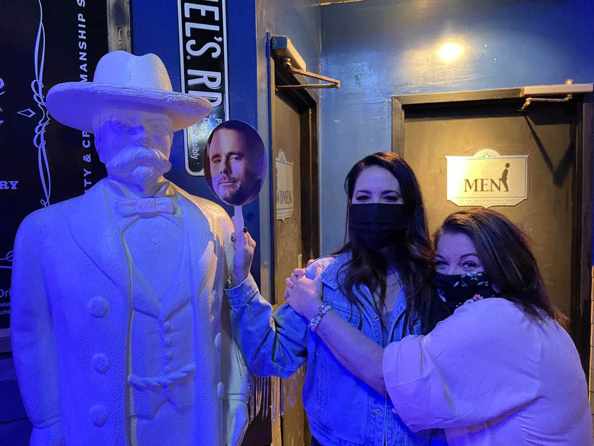 Allyallpgh's tweet photo. #ChiponaStick is having a good time tonight. Miss you @CharlesEsten can’t wait until you’re back and we can see you in concert. https://t.co/mkgyZtoGHq