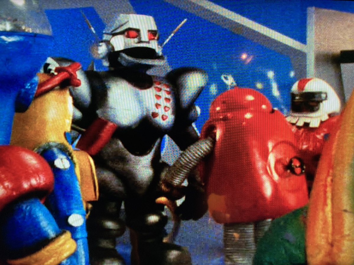 Neo036techno Police がんばれ ロボコン に登場する ガンツ先生 はミッションの最後に活躍度に応じてロボットたちを採点する これは奥浩哉先生の Gantz の元ネタであることは言うまでもない