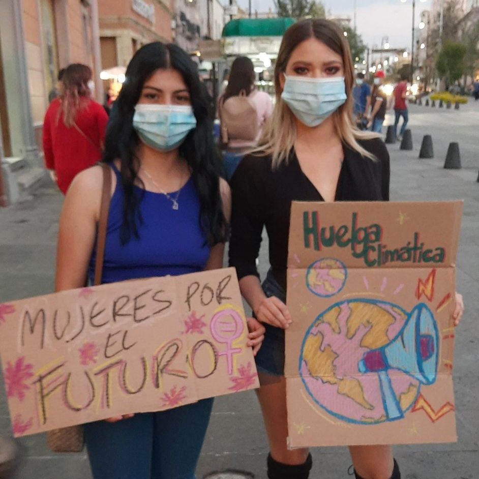 VvsT4's tweet photo. Hoy fue el Dia de Acción Global por el Clima 🌎, y desde toda América Latina nos unimos a exigir #NoMásPromesasVacías ✊💚 @latinas4climate @letsdoitmexico @fffmex @WWF_Mexico @GirlUp https://t.co/4WJM2Xhx8o