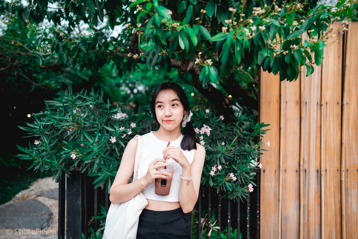 max18club's tweet photo. สอนแต่งรูป Lightroom โทนฟิล์มดอกเฟื่องฟ้า https://t.co/jjD8qYvNfP ผ่าน @PhotoFleem 

ดรอปสีต่างๆ และทำโทนเขียวให้ดูเด่นๆ เพิ่มเม็ดฟิล์ม
#PhotoFleem #สอนแต่งรูป #สอนคุมโทน #โทนฟิล์ม #Lightroom https://t.co/liM1YpzUsV