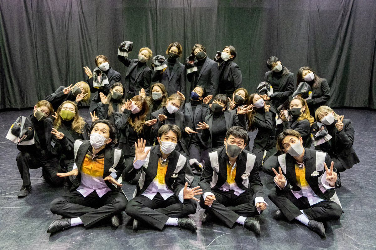 eri_chikusa's tweet photo. シッキンの皆さんMステ単独出演おめでとうございます🥺
歴史が動く瞬間をペンギンダンサーとしてサポートできて光栄です！思いは全て画面で伝わったと思える時間でした。

YTに定点動画とドキュメンタリーがアップされているので、そちらも要チェックです！
#シッキン #ffp #mステ #踊る革命家 #stkgz https://t.co/L4iZVriKVM