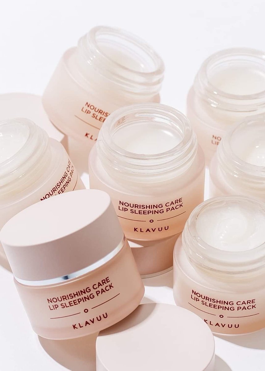 BYeonshop's tweet photo. KLAVUU Nourishing care lip sleeping pack💋🌷
-บำรุงริมฝีปากให้เนียนนุ่ม,ชมพูระเรื่อ
-ส่วนประกอบจากธรรมชาติ
-กลิ่นวานิลลา
-เนื้อสัมผัสไม่หนัก/หนึบ
-ทาได้ทั้งเช้า,ก่อนนอน
-20 g.
🏷️220฿
🚚reg30/ems50
✅ว่าง 7 กป
#ลิปมาส์ก #ลิปบาล์ม #klavuu #howtoperfect #lipsleepingpack #lipsmask https://t.co/oOxxkqqglX