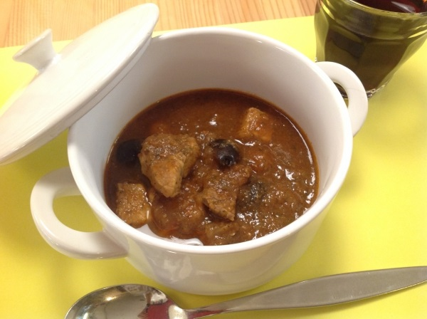 kufsgt's tweet photo. Come out of the main gates at KUFS and walk north for 10 mins or so on Tenjingawa street. You’ll see a place with insect illustrations – that is PIKAPOLONCA! This is the only restaurant serving Slovenian cuisine in Japan. #KUFSGT @pikapolonca_jp #myhometownproject https://t.co/8c9i9Iiacs