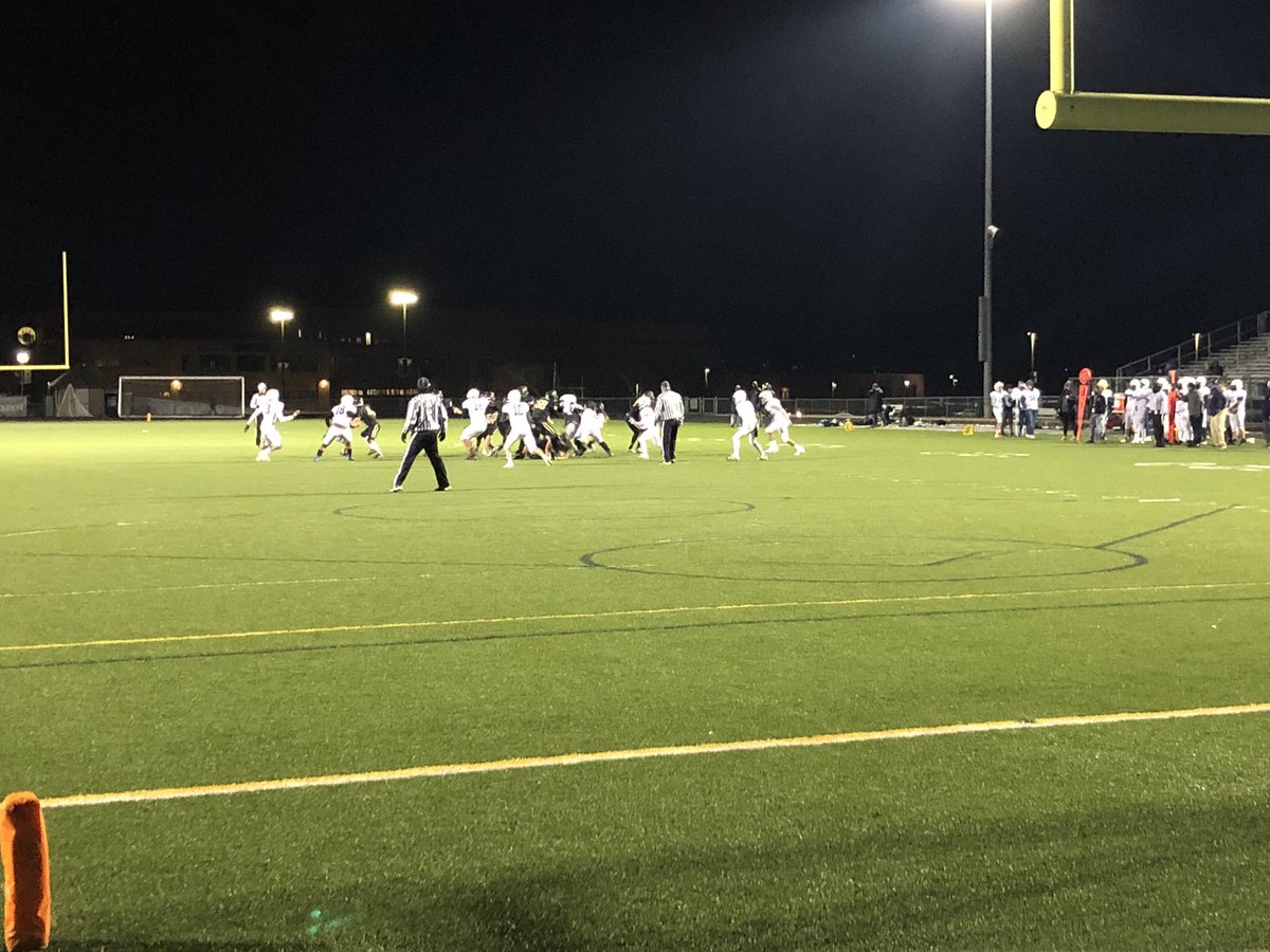 SABRE_NEWS's tweet photo. CONGRATS TO OUR @SabresFB ON THEIR FIRST WIN OF THE SEASON!!🥳 and great job @SabreCheer @streamwooddance on your guys performance’s!!!
Score was 46-8 https://t.co/bPNrR3EvKP