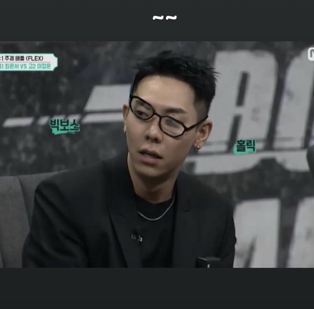 I was laughing my ass off when i saw this yesterday <a href="/keikatikah/">REVERXE ✴︎</a> 😂