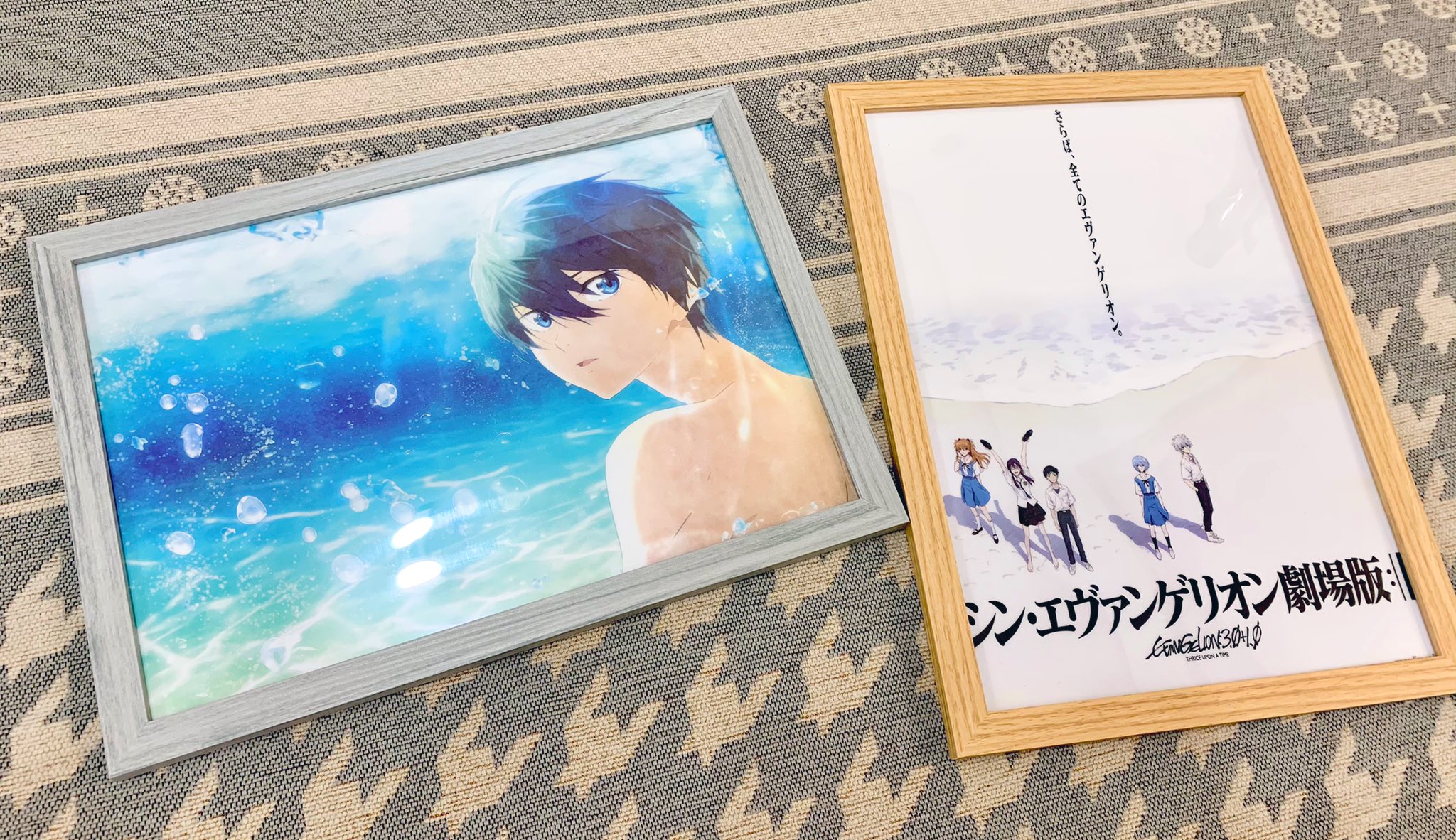 らいぱんだ 冬コミ12 30 ヤ08a ダイソーのa4クリアファイルが入るフレーム大変良い 表面保護フィルムも両面についてた これが100円で買える時代 T Co Xjbezhyfeh Twitter