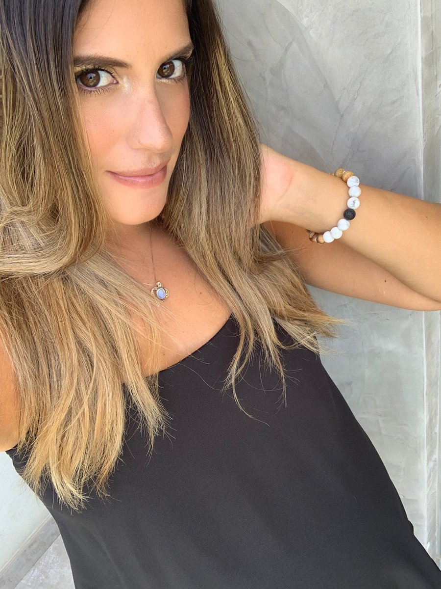 adrivm14's tweet photo. #InternationalDayOfHappiness #pregnancy #embarazo #nofilter #lovemybabygirl #HappyWeekend #buenosdías #PhotoOfTheDay #BABYBUMP #JustMe ✨ https://t.co/T8dvxzcywL