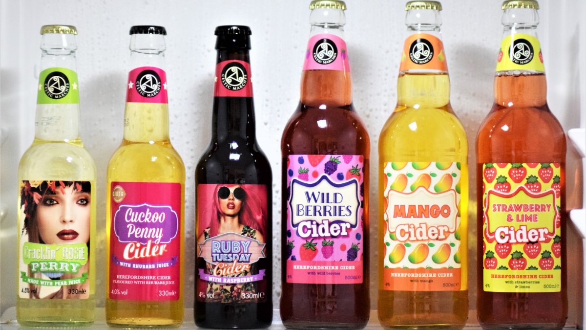 CelticMarches's tweet photo. Fridge line up goals. What's your weekend line up?
#WeekendDrinks #WeekendCider #CiderTime https://t.co/IVAvCbq0RS