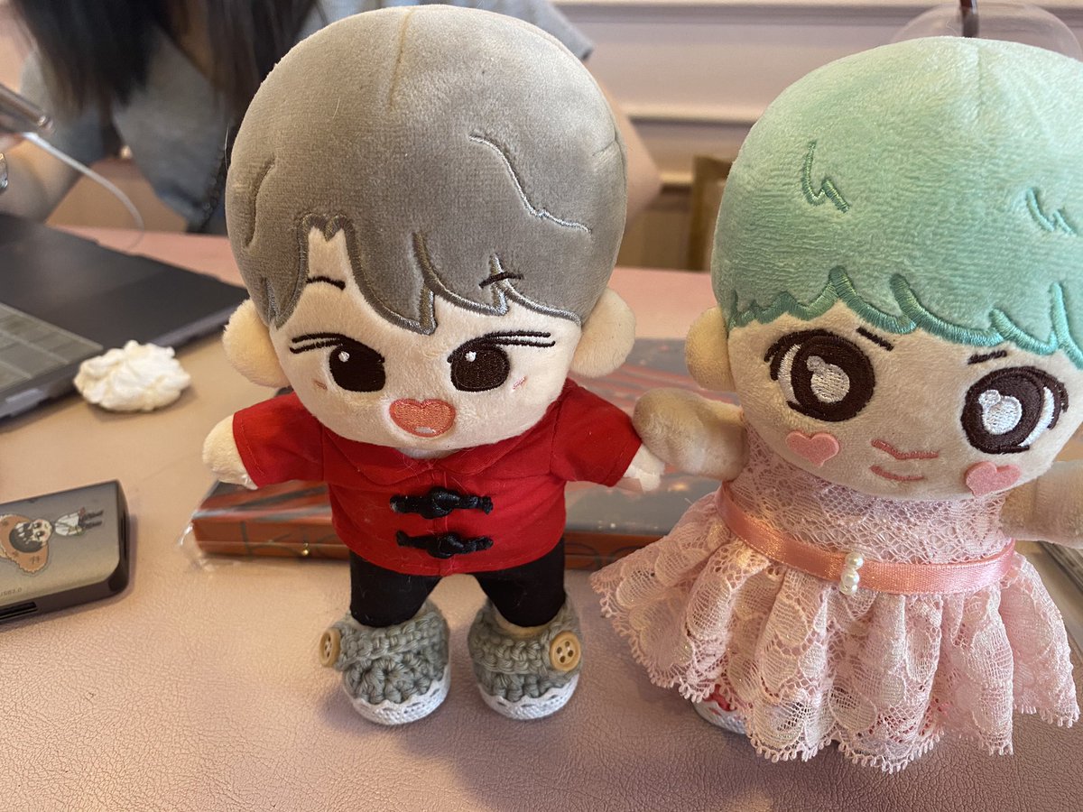 mypetitcheriHSW's tweet photo. 💥ใครมารับของที่ Once แจ้งว่ามารับของซองอุนแล้วขึ้นมาที่ชั้น 2 ได้เลยนะคะ 

มีน้องวางอยู่บนโต๊ะค่าา 💗

#monpetitcheriHSW https://t.co/yNTcDdQjWQ