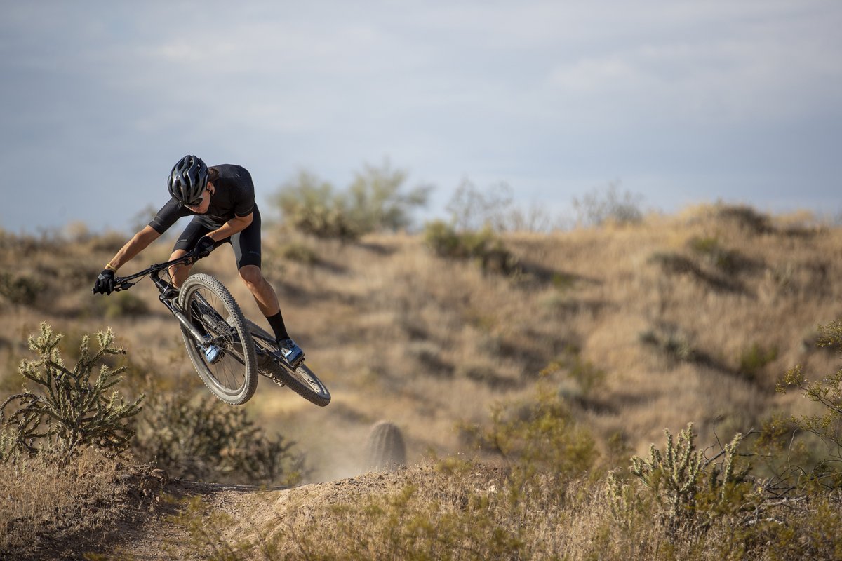 The pro-level, fully composite XC Anthem Advanced Pro 29 blends trail-smoothing Maestro suspension with the added control and stability of progressive 29er geometry. When XC racing is your game, this is your ticket to the podium.

giant-bicycles.com/gb/anthem-adva… 

#GiantUK #RideGiant