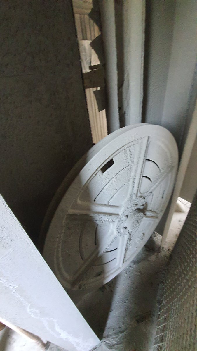 Teile eine gebrauchten #Seilsäge made im #Odenwald #Grabmal #Baumunk #Maschinenbau #Grabstein  #Natursteinverarbeitung #Grabsteinherstellung #Liegeplatten #Urnengräber